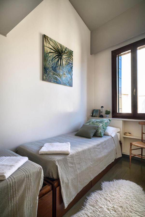 شقة Mansardina - 1 Min From Accademia - Duplex Stylish And Cosy البندقية المظهر الخارجي الصورة